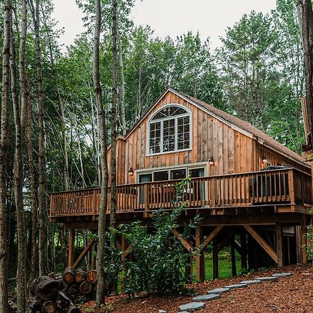 הוילה Moonlight Treehouse At Belgrade Hospitality מראה חיצוני תמונה